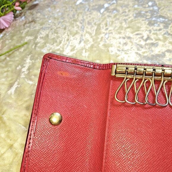 Authentic Louis Vuitton Epi Keyring - Picture 6 of 10